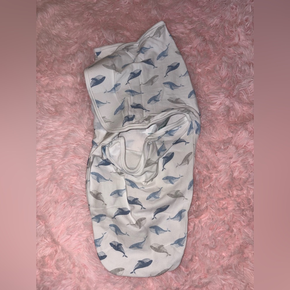 aden + anais Essentials Baby Swaddle in Soft Pink